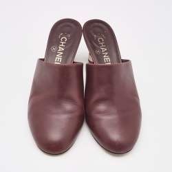 Chanel Burgundy Leather Chain Detail Heel Mules Size 39.5