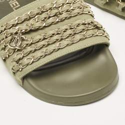 مملوكة مسبقًا Chanel Green Canvas Tropiconic Chain Link Flat Slides Size 39