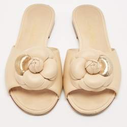 Pre Owned Chanel Beige Leather CC Camellia Flat Slides Size 36