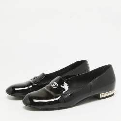Pre Owned Chanel Black Patent Leather CC Pearl Embellished Smoking Loafers Size 38