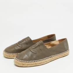 Pre Owned Chanel Olive Green Leather CC Cap Toe Logo Espadrille Flats Size 41