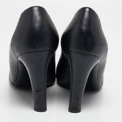 Pre Owned Chanel Navy Blue Leather CC Cap Toe Pumps Size 39