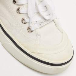 Pre Owned Chanel White Canvas and Rubber Low Top Sneakers Size 38