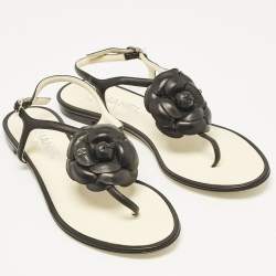 Chanel Black Leather CC Camelia Thong Flat Sandals Size 39