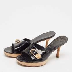 Chanel Vintage Black Patent Leather CC Wooden Platform Clogs Size 39