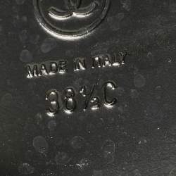 Pre Owned حذاء بوت للكاحل شانيل كومبات زخرفة لؤلؤ غطاء مقدمة سى سى جلد لامع وتويد متعدد الألوان مقاس 40