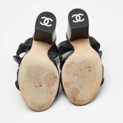 Pre Owned Chanel Black Leather CC Turnlock Block Heel Ankle Strap Sandals Size 37