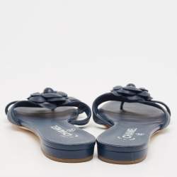 Pre Owned Chanel Navy Blue Leather CC Camellia Flat Sandals Size 39
