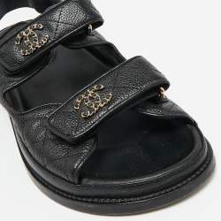 مملوكة مسبقًا Chanel Black Quilted Leather CC Dad Sandals Size 37.5