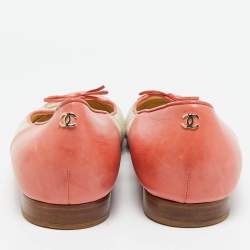 Pre Owned Chanel Coral Pink/Beige Leather and Canvas Bow Cap Toe Ballet Flats Size 38