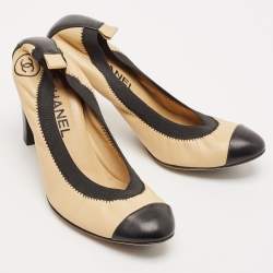 Chanel Beige/Black Leather Elastic Scrunch Pumps Size 38
