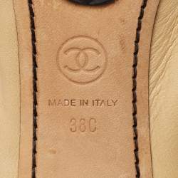 Chanel Beige/Black Leather Elastic Scrunch Pumps Size 38