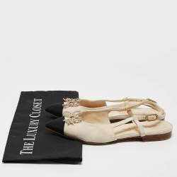 Chanel Beige/Black Canvas Cap Toe Slingback Flat Sandals Size 35.5