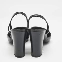 مملوكة مسبقًا Chanel Black Leather and Canvas CC Cap Toe Slingback Pumps Size 39