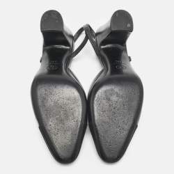 مملوكة مسبقًا Chanel Black Leather and Canvas CC Cap Toe Slingback Pumps Size 39