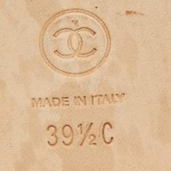 Pre Owned Chanel Beige/Black Leather and Fabric CC Cap Toe Flat Slingback Sandals Size 39.5