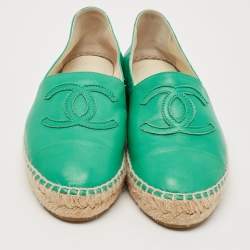 Pre Owned Chanel Green Leather CC Cap Toe Flat Espadrilles Size 36