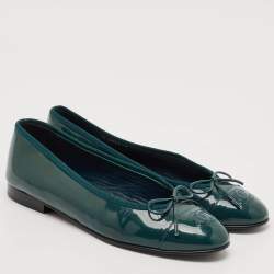 Pre Owned Chanel Dark Green Patent Leather CC Ballet Flats Size 37