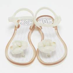 مملوكة مسبقًا Chanel CC Camellia Size 37 White Jelly Thong Flat Sandals