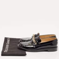 مملوكة مسبقًا Chanel Black Patent Leather CC Slip On Loafers Size 38