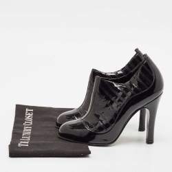 Chanel Black Patent Leather New York Ribbed Ankle Booties Size 37