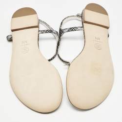 مملوكة مسبقًا Chanel Silver/Metallic Printed Suede CC Crystals Thong Flats Size 37