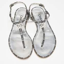 مملوكة مسبقًا Chanel Silver/Metallic Printed Suede CC Crystals Thong Flats Size 37