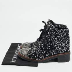 Chanel White/Black Tweed CC Cap Toe Combat Ankle Boots Size 37.5