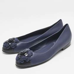 Pre Owned Chanel Navy Blue Leather CC Camellia Ballet Flats Size 38