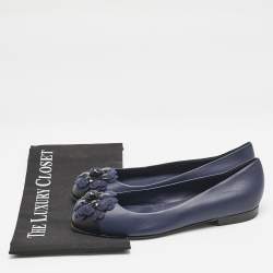 Pre Owned Chanel Navy Blue Leather CC Camellia Ballet Flats Size 38