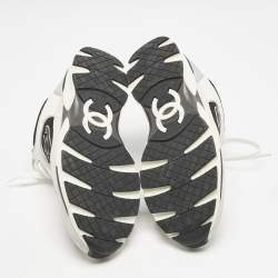 مملوكة مسبقًا Chanel Black/White Leather and Mesh CC Interlocking Logo Low Top Sneakers Size 37.5