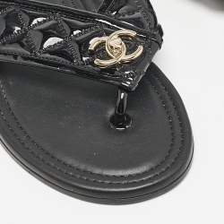 Chanel Black Patent Leather CC Lock Thong Flat Sandals Size 38