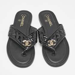Chanel Black Patent Leather CC Lock Thong Flat Sandals Size 38