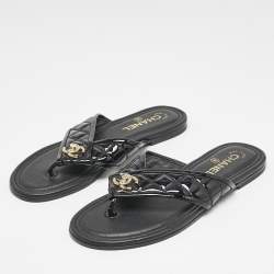 Chanel Black Patent Leather CC Lock Thong Flat Sandals Size 38