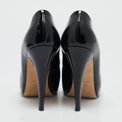 Chanel Black/Cream Patent CC Cap Toe Pumps Size 39