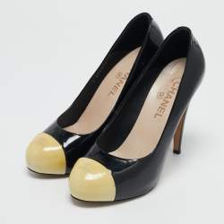 Chanel Black/Cream Patent CC Cap Toe Pumps Size 39
