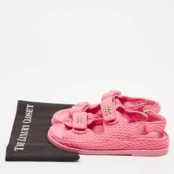 مملوكة مسبقًا Chanel Pink Fabric Dad Slingback Sandals Size 36