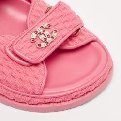 مملوكة مسبقًا Chanel Pink Fabric Dad Slingback Sandals Size 36