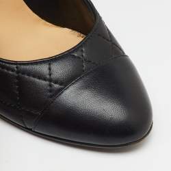 Pre Owned Chanel Black Quilted Leather Cap Toe CC Pumps Size 40.5