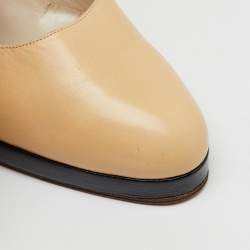 Chanel Cream Leather Vintage Round Toe Pumps Size 37.5