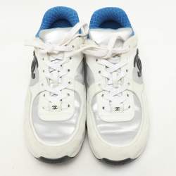 مملوكة مسب قًا Chanel White/Silver Suede, Fabric and Leather CC Low Top Sneakers Size 38.5