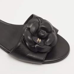 Pre Owned Chanel Black Leather CC Camellia Flat Slides Size 39