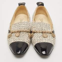Chanel Black/Cream Tweed and Patent Charm Embellished Loafers Size 38.5