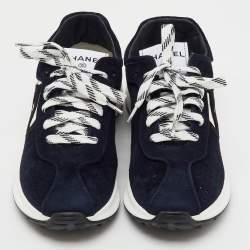 Pre Owned Chanel Navy Blue/White Suede and Fabric CC Logo Low Top Sneakers Size 39