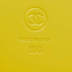 Pre Owned Chanel Yellow Fabric Pearl Embellished CC Dad Flat Sandals Size 39