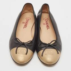 Pre Owned Chanel Black/Gold Leather CC Bow Cap Toe Ballet Flats Size 40.5