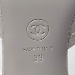 Pre Owned Chanel Grey/Black Suede and Fabric Block Heel Slingback Sandals Size 39