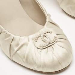 Chanel Light Grey Ruched Satin CC Pumps Size 37.5