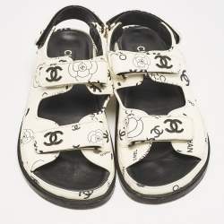 مملوكة مسبقًا Chanel White/Black Printed Leather CC Dad Velcro Flat Sandals Size 38