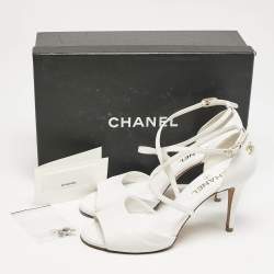 Chanel White Leather Ankle Strap Sandals Size 39